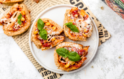 Fitness recept: Proteinski pizza pužići s šunkom i kukuruzom