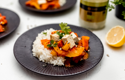 Fitness recept: Curry od bundeve s prženim tofuom i jasmin rižom