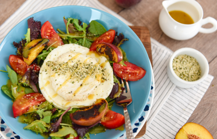 Fitness recept: Lagana salata s omletom od bjelanjaka i kozjim sirom
